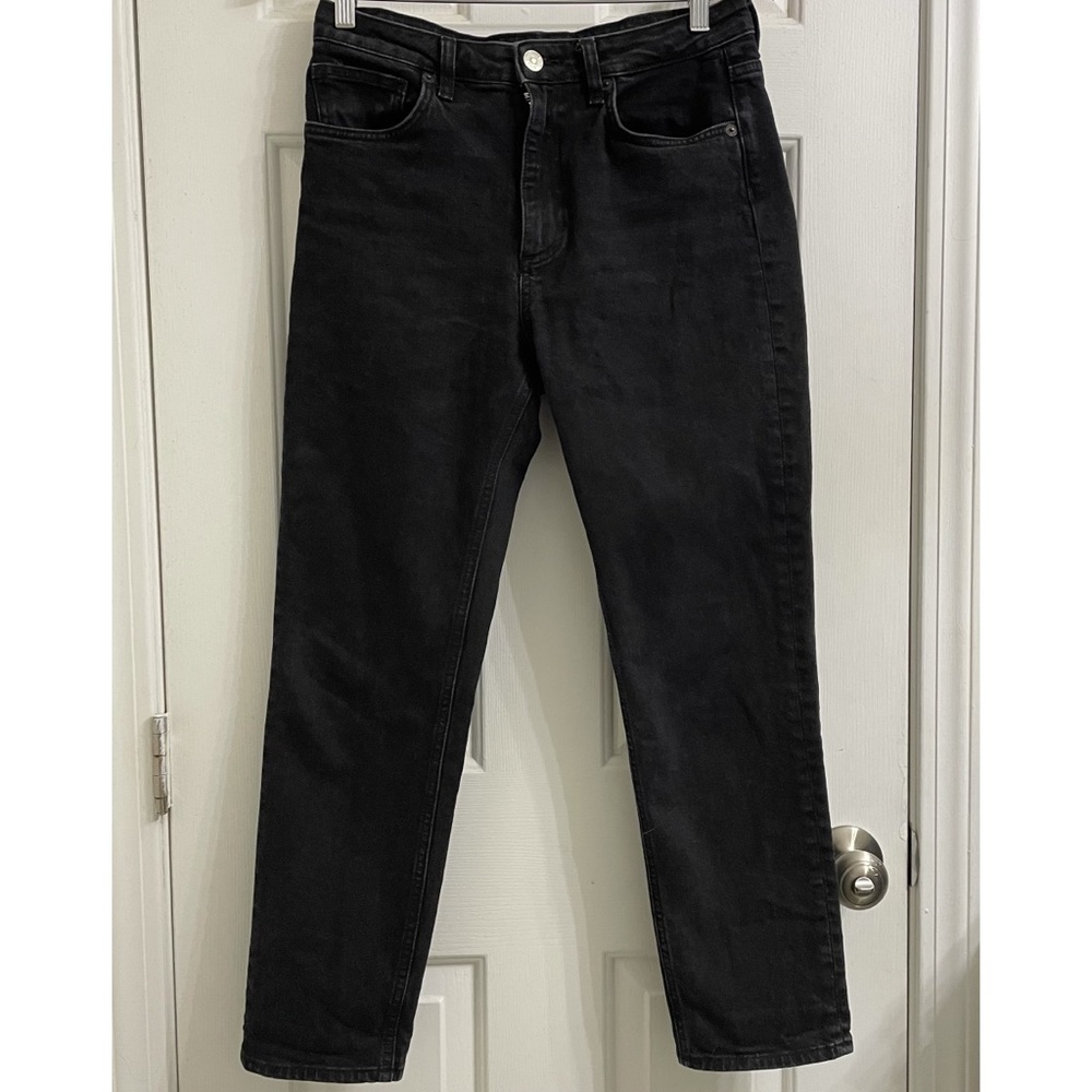 Zara high Waisted Straight Leg Women’s Jeans in Black Wash